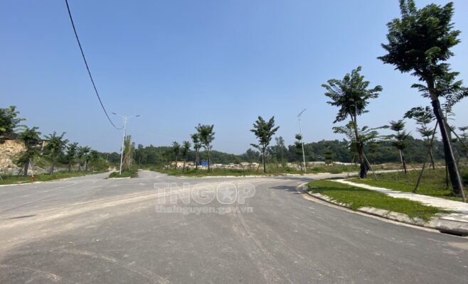 Cụm công nghiệp Sơn Cẩm kết nối thuận tiện với nhiều loại hình giao thông hiện đại, đây là lợi thế lớn để thúc đẩy giao thương phát triển